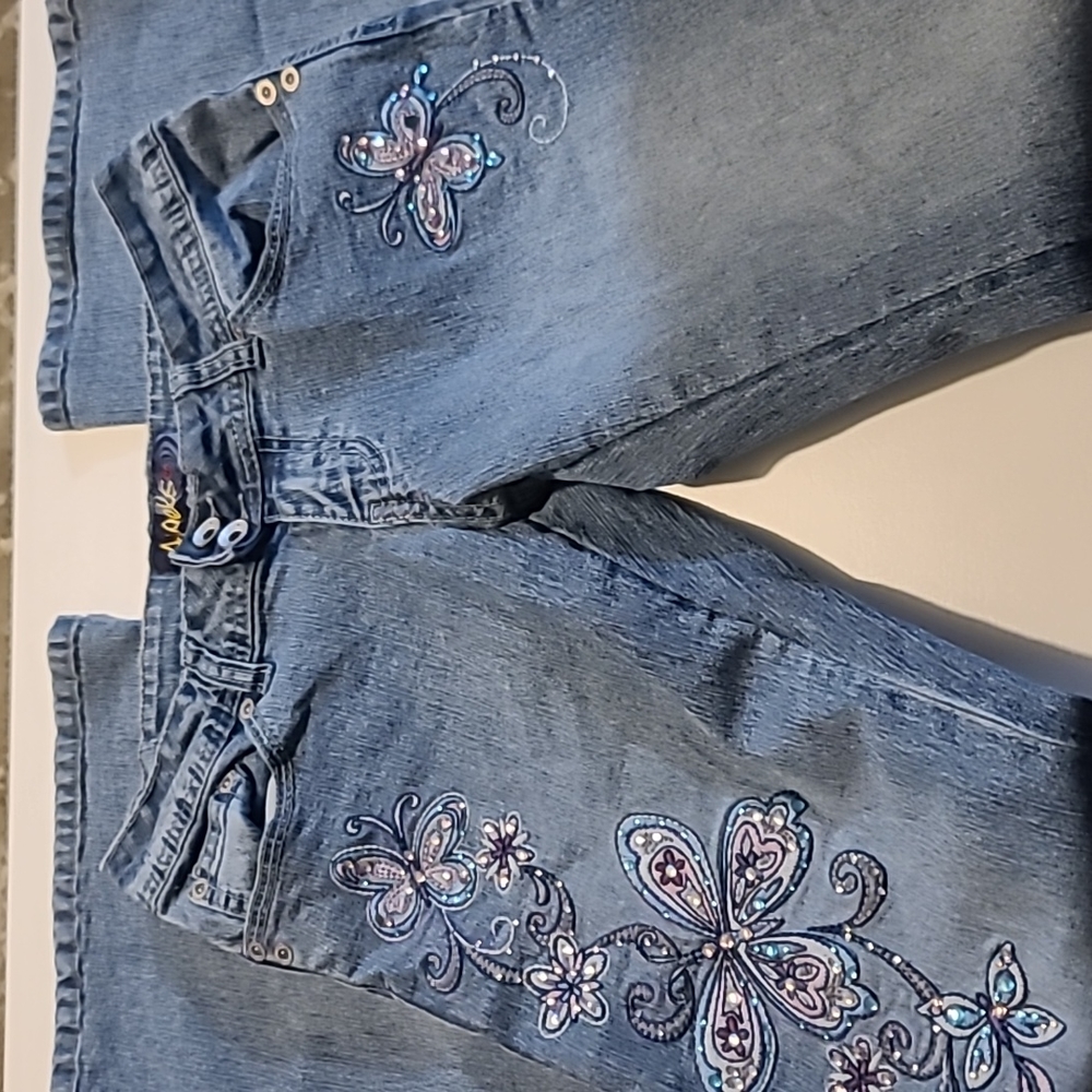 Kalvin Klein women's jeans size 3 . Lightly used.